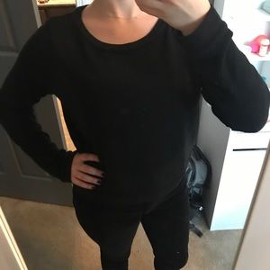 Black sweatshirt
